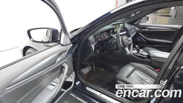 BMW 5 Series 2023 — ფოტო 11/20
