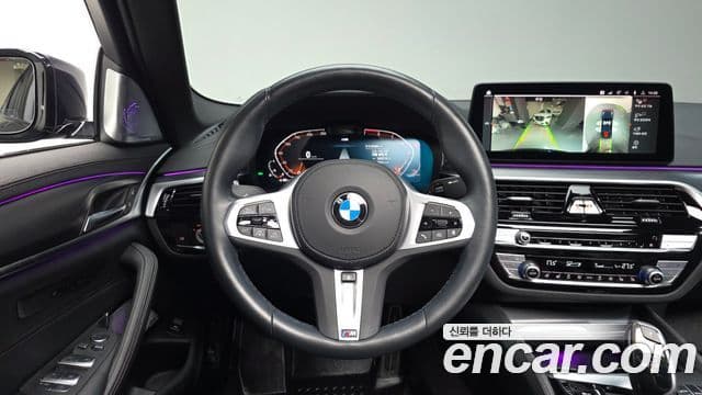 BMW 5 Series 2023 — ფოტო 13/20