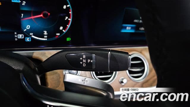 Mercedes-Benz E-Class 2023 — Şəkil 8/20
