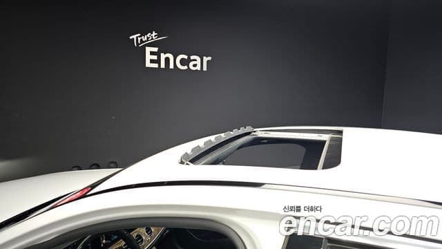 Mercedes-Benz E-Class 2023 — Şəkil 19/20