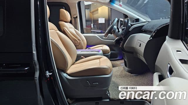 Hyundai Staria 2023 — Şəkil 9/20