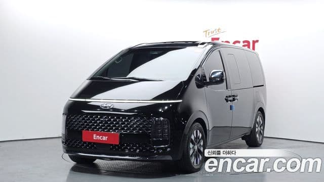 Hyundai Staria 2022 — ფოტო 14/20