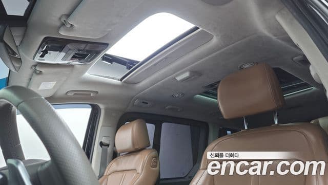 Hyundai Staria 2022 — ფოტო 5/20