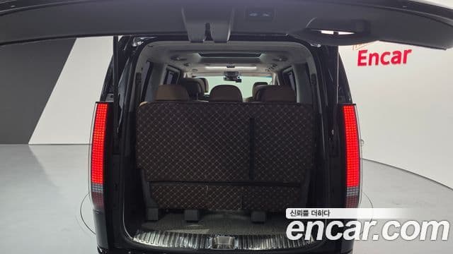 Hyundai Staria 2022 — фото 20 из 20