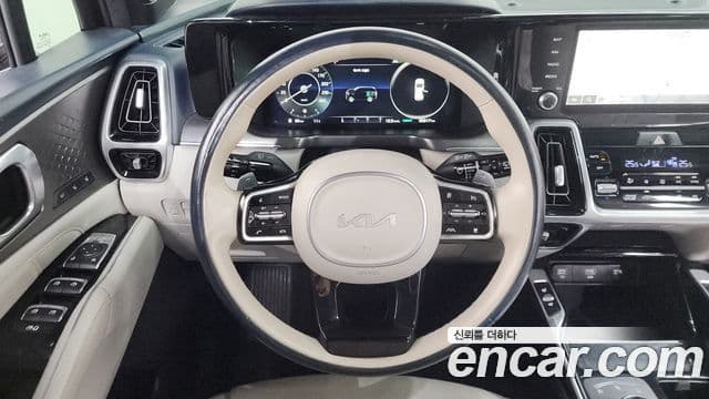 Kia Sorento 2022 — ფოტო 13/20