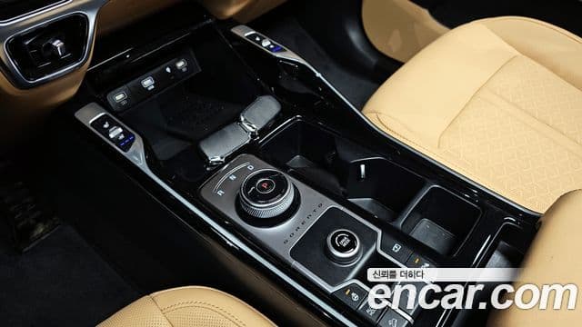 Kia Sorento 2022 — Photo 8/20