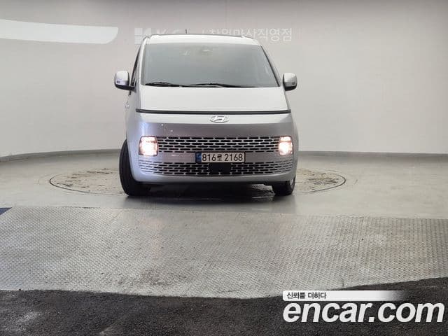 Hyundai Staria, 2023