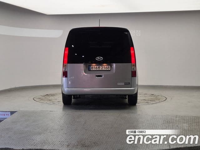 Hyundai Staria 2023 — фото 5 из 20