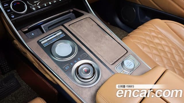 Genesis GV80 2020 — ფოტო 7/20