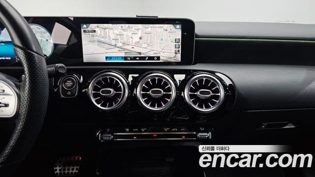 Mercedes-Benz A-Class 2020 — фото 14 из 20