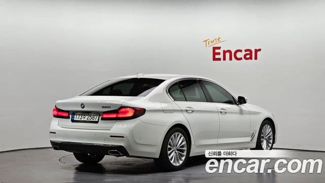 BMW 5 Series 2021 — Şəkil 3/20