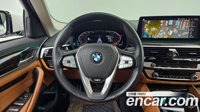 BMW 5 Series 2021 — Şəkil 9/20