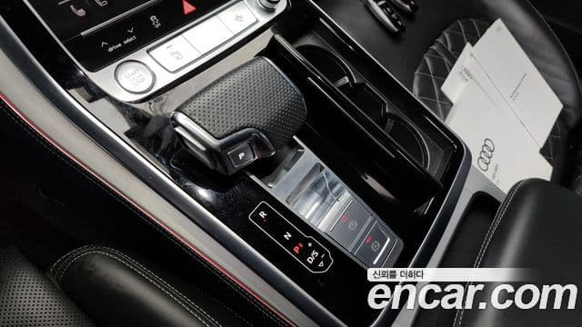 Audi Q7 2020 — ფოტო 9/20