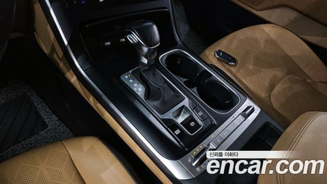 Kia Carnival 2021 — Фото 9/20