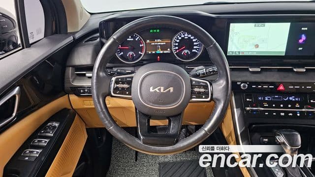 Kia Carnival 2021 — Фото 13/20