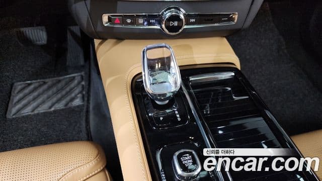 Volvo S90 2025 — ფოტო 8/20