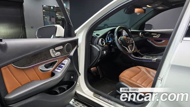 Mercedes-Benz GLC-Class 2022 — ფოტო 11/20
