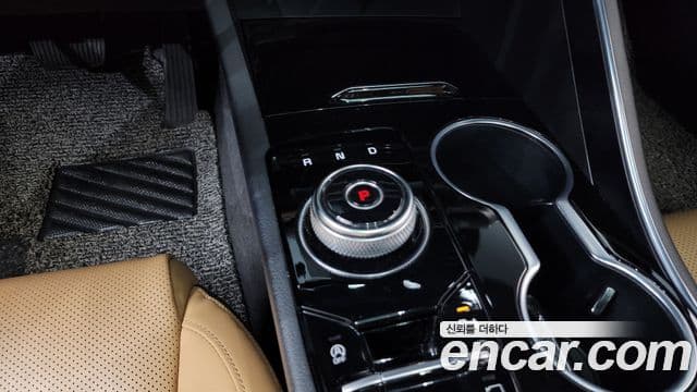 Kia K5 2021 — ფოტო 7/20