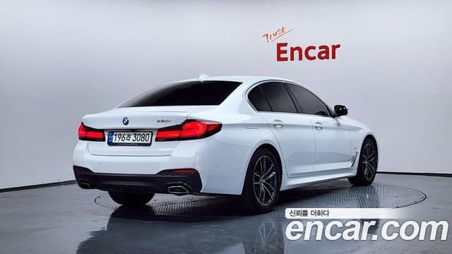 BMW 5 Series 2021 — Şəkil 2/20
