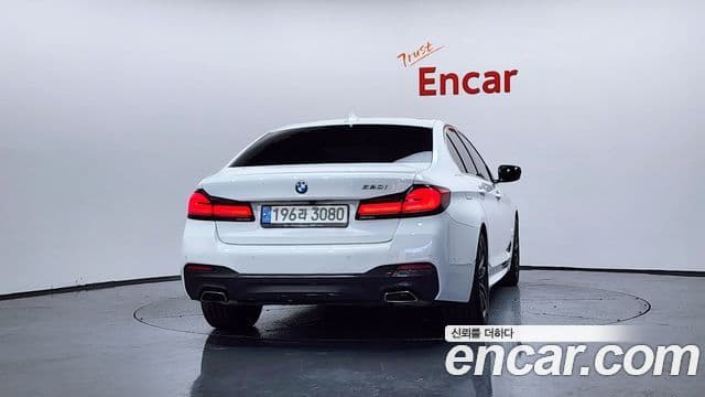 BMW 5 Series 2021 — ფოტო 4/20
