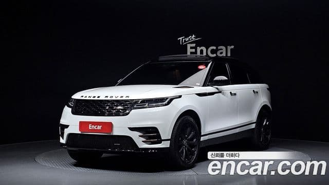 Land Rover Range Rover Velar 2022 — ფოტო 1/20