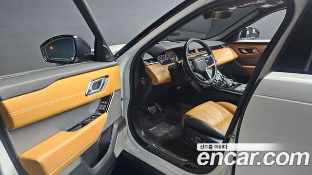 Land Rover Range Rover Velar 2022 — ფოტო 11/20