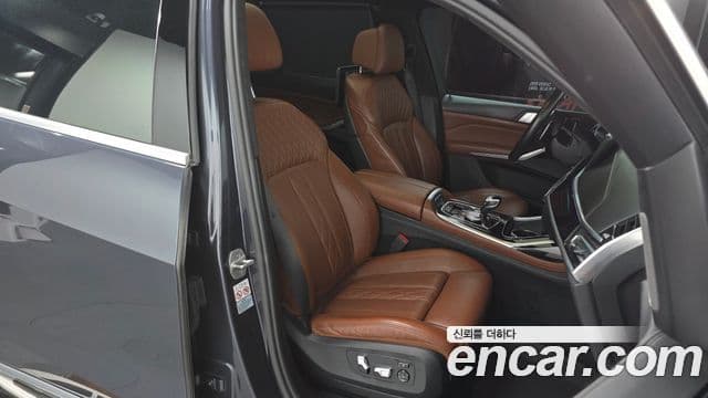 BMW X7 2020 — ფოტო 10/20