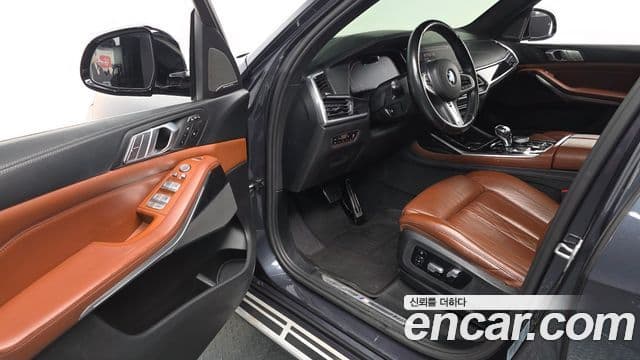 BMW X7 2020 — ფოტო 12/20