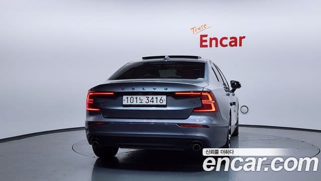 Volvo S60 2020 — Şəkil 4/20