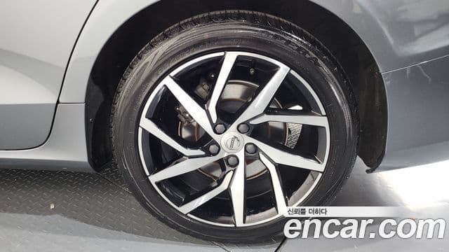 Volvo S60 2020 — Şəkil 5/20