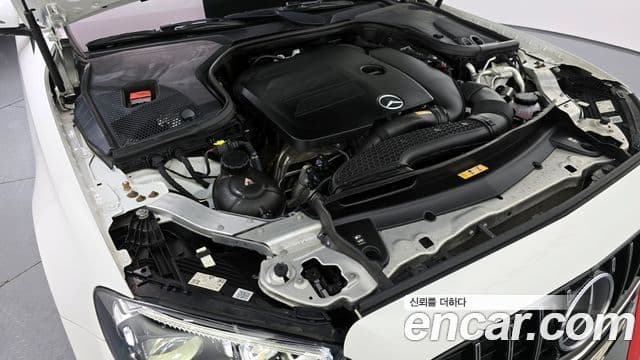 Mercedes-Benz E-Class 2021 — ფოტო 6/20