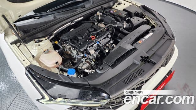 Kia K5 2022 — ფოტო 6/20