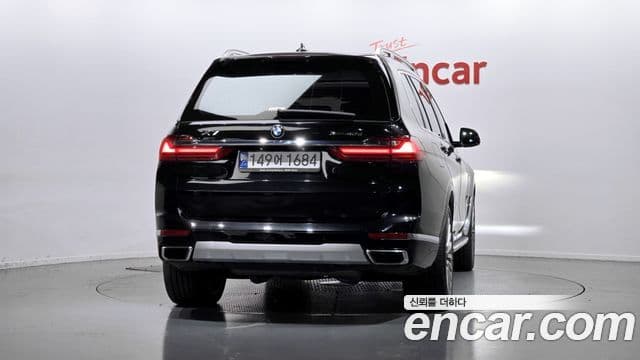 BMW X7 2022 — Photo 19/20