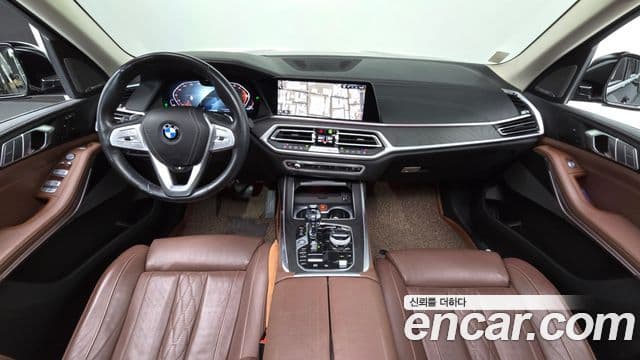 BMW X7 2022 — Photo 2/20