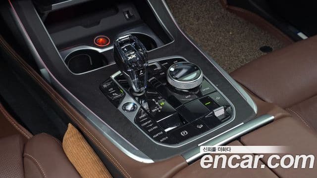BMW X7 2022 — Photo 16/20