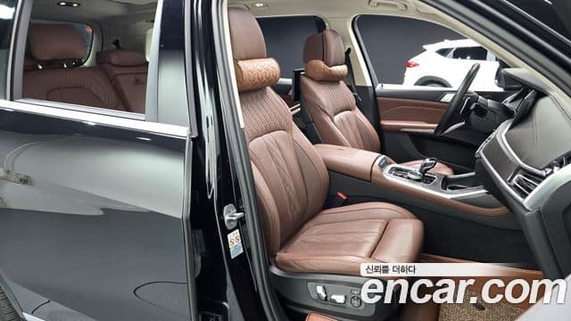 BMW X7 2022 — Photo 11/20