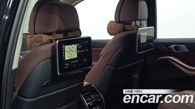 BMW X7 2022 — Photo 14/20