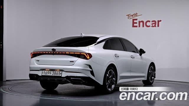 Kia K5 2020 — Şəkil 1/20