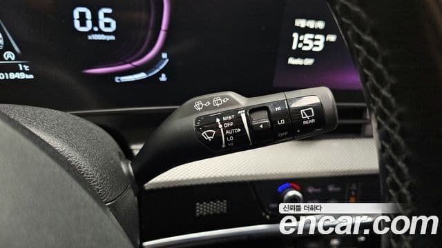 Kia Sportage 2022 — ფოტო 19/20