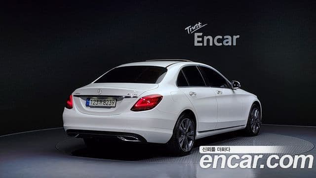 Mercedes-Benz C-Class 2021 — Şəkil 2/20