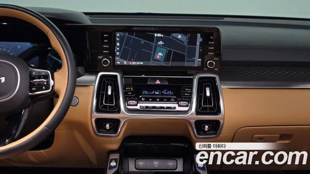 Kia Sorento 2021 — ფოტო 16/20
