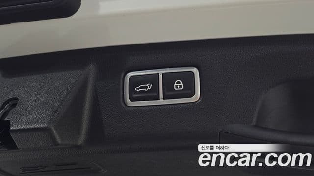 Kia Sorento 2021 — ფოტო 18/20