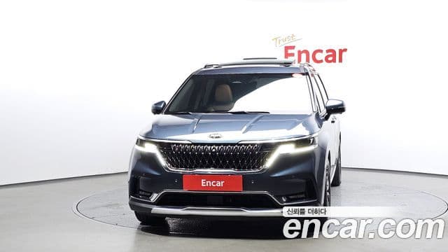 Kia Carnival 2021 — ფოტო 3/20