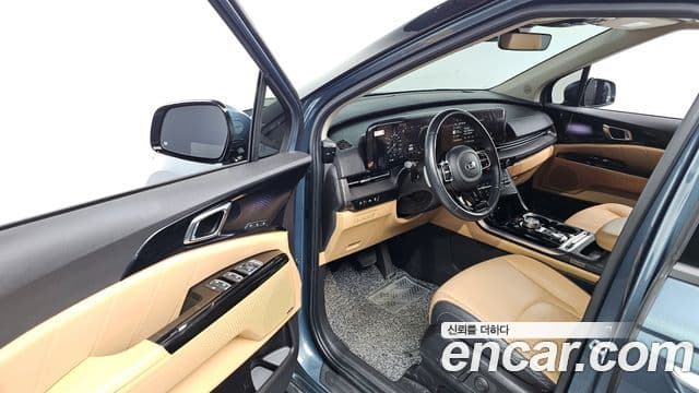Kia Carnival 2021 — ფოტო 9/20