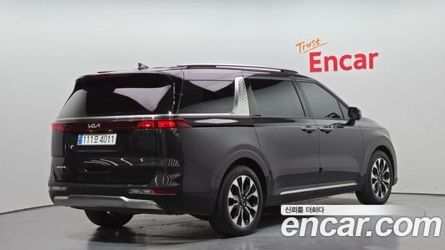 Kia Carnival 2023 — Şəkil 2/20