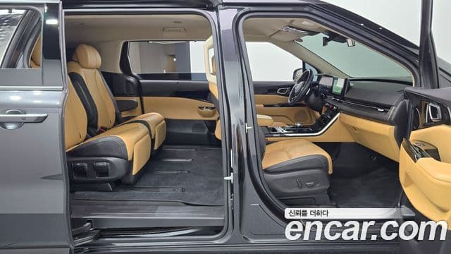 Kia Carnival 2023 — Şəkil 11/20