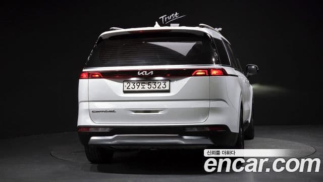 Kia Carnival 2020 — Фото 3/20