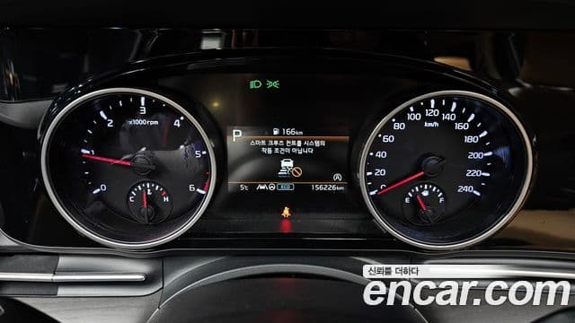 Kia Carnival 2020 — Фото 6/20