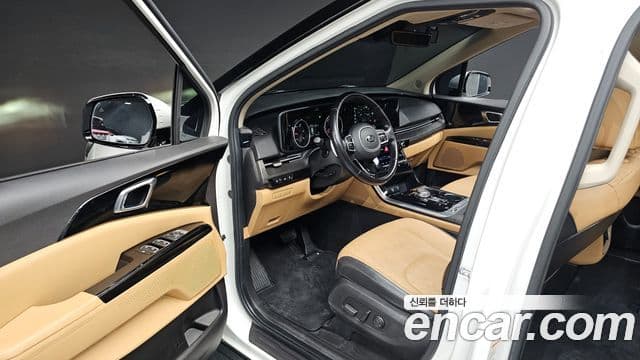 Kia Carnival 2020 — Фото 11/20