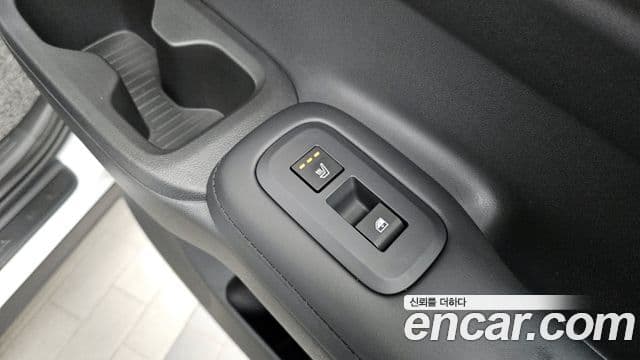 Hyundai Santa Fe 2024 — ფოტო 19/20